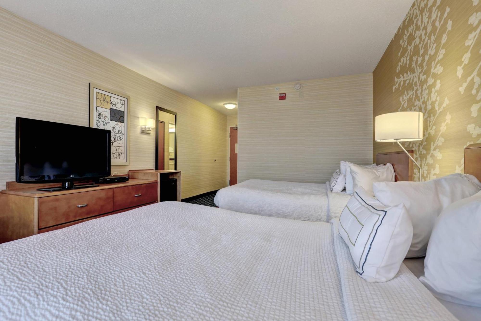 Fairfield Inn & Suites By Marriott Edison - South Plainfield מראה חיצוני תמונה