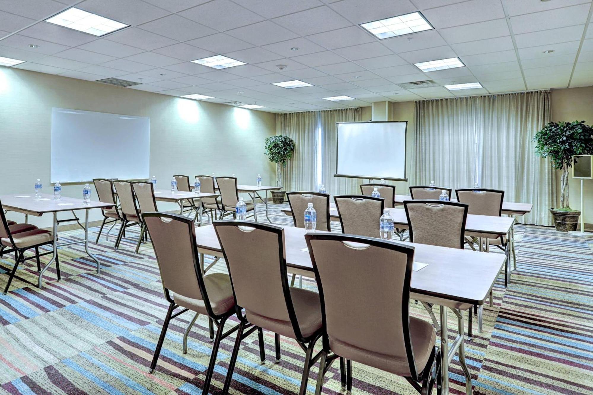 Fairfield Inn & Suites By Marriott Edison - South Plainfield מראה חיצוני תמונה