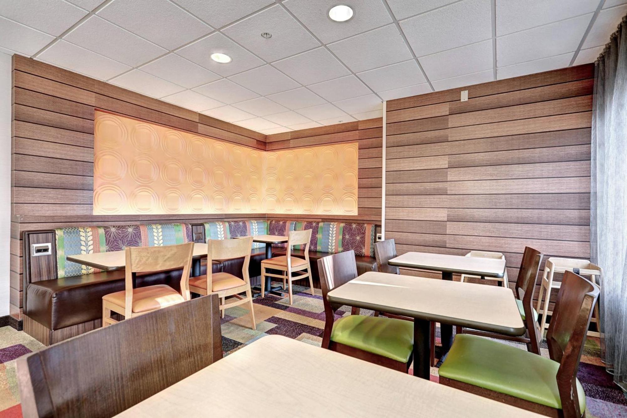 Fairfield Inn & Suites By Marriott Edison - South Plainfield מראה חיצוני תמונה