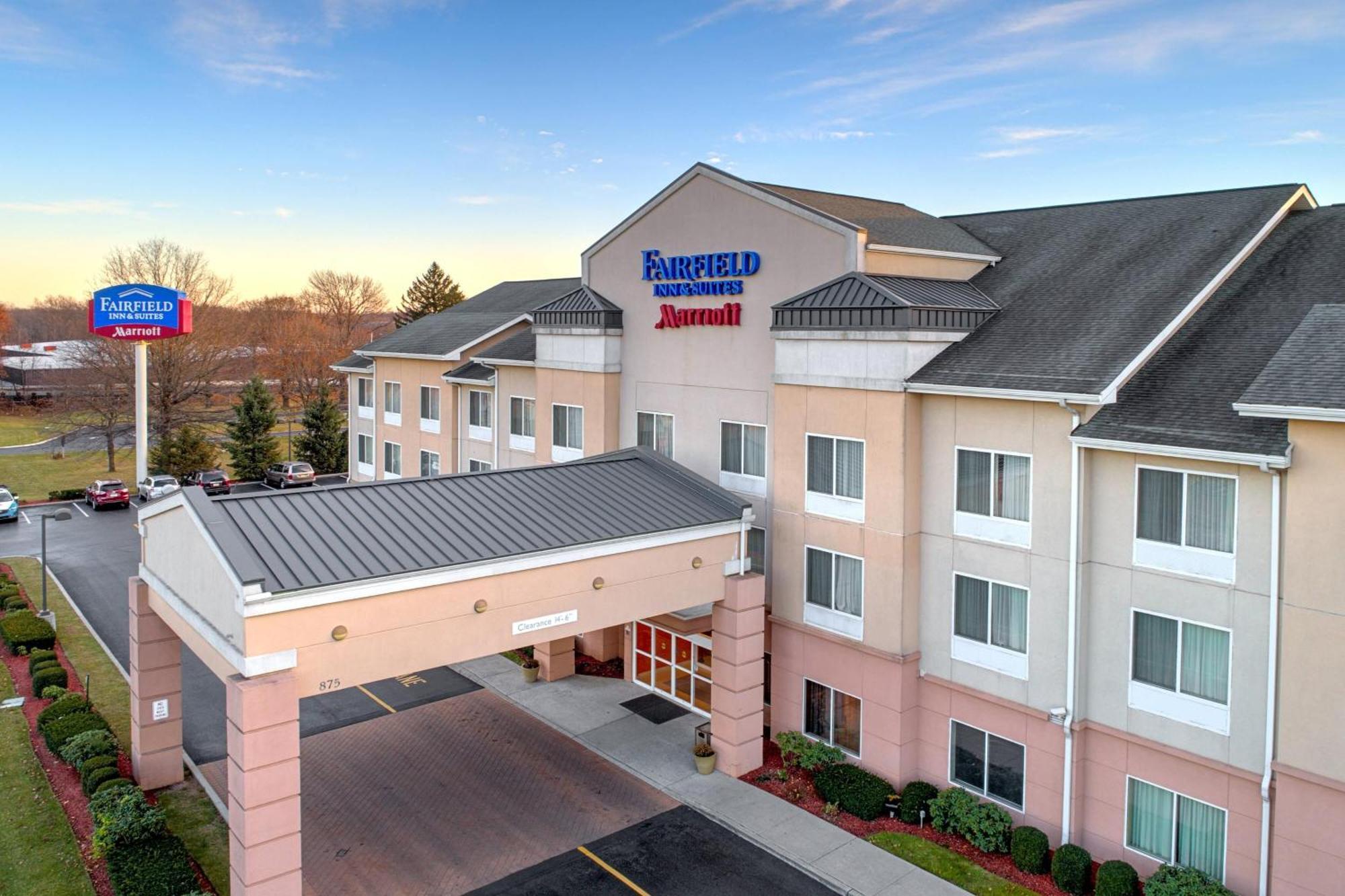 Fairfield Inn & Suites By Marriott Edison - South Plainfield מראה חיצוני תמונה