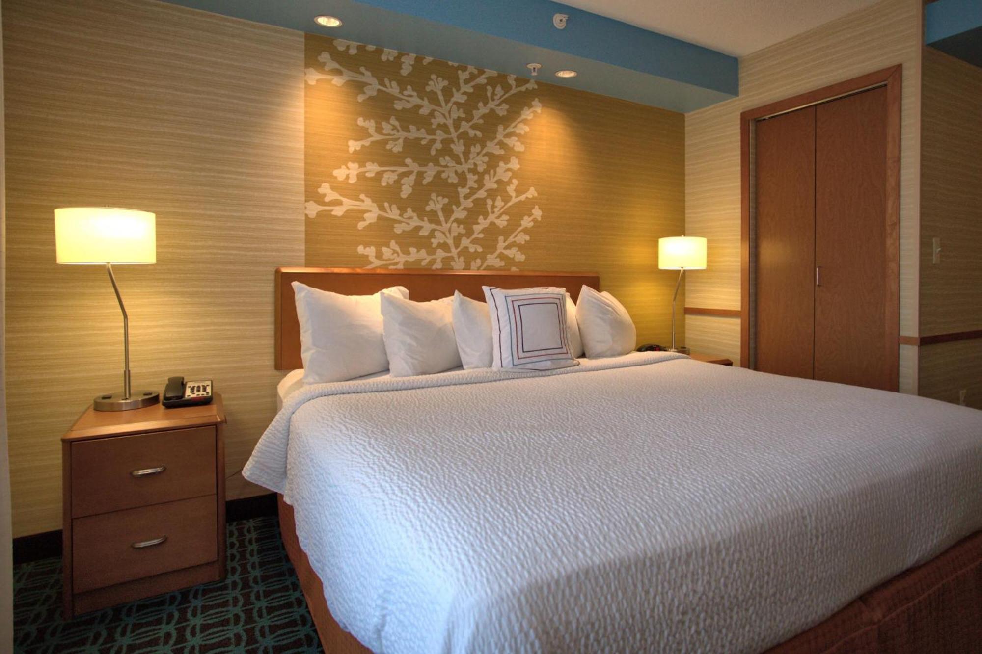 Fairfield Inn & Suites By Marriott Edison - South Plainfield מראה חיצוני תמונה