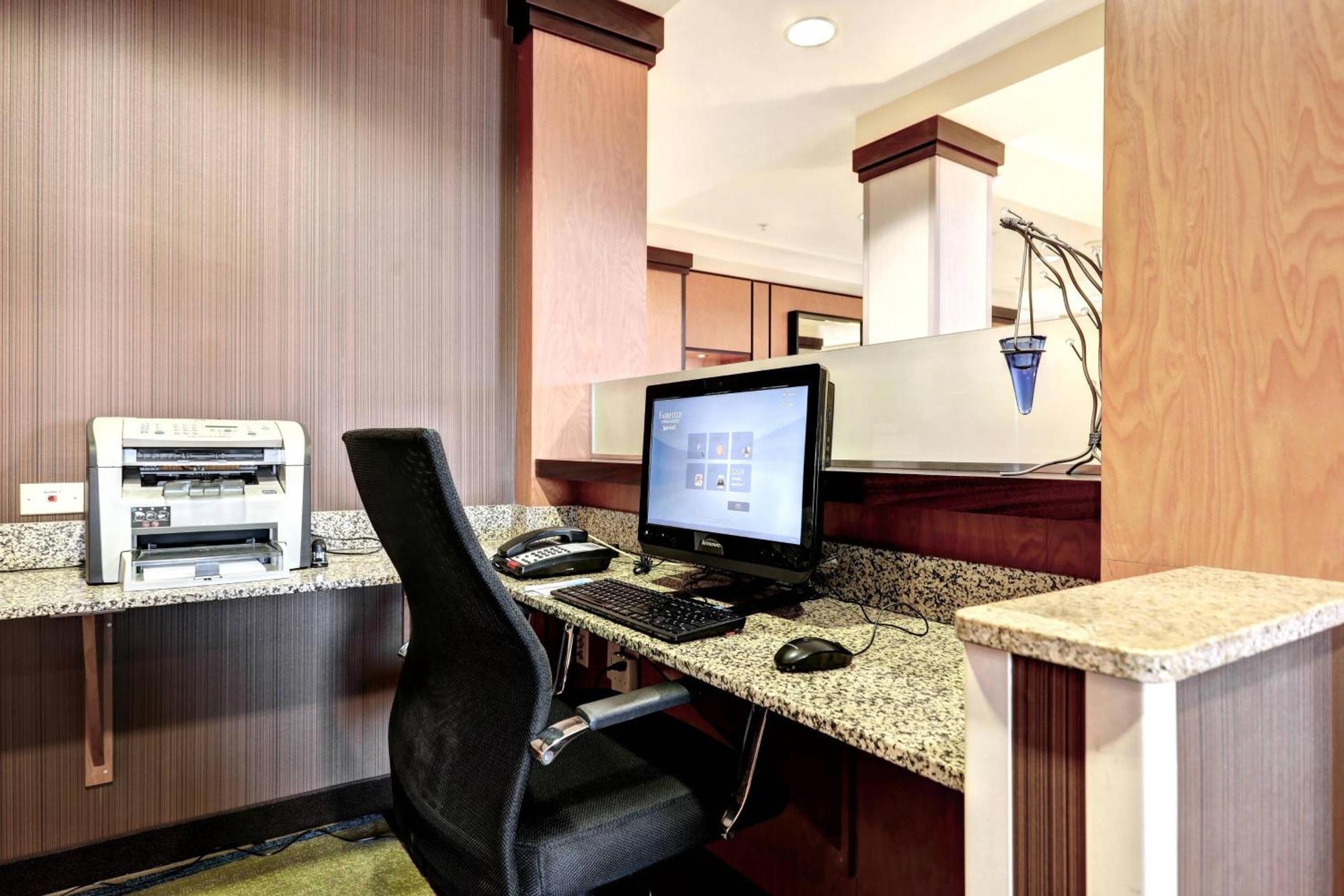 Fairfield Inn & Suites By Marriott Edison - South Plainfield מראה חיצוני תמונה