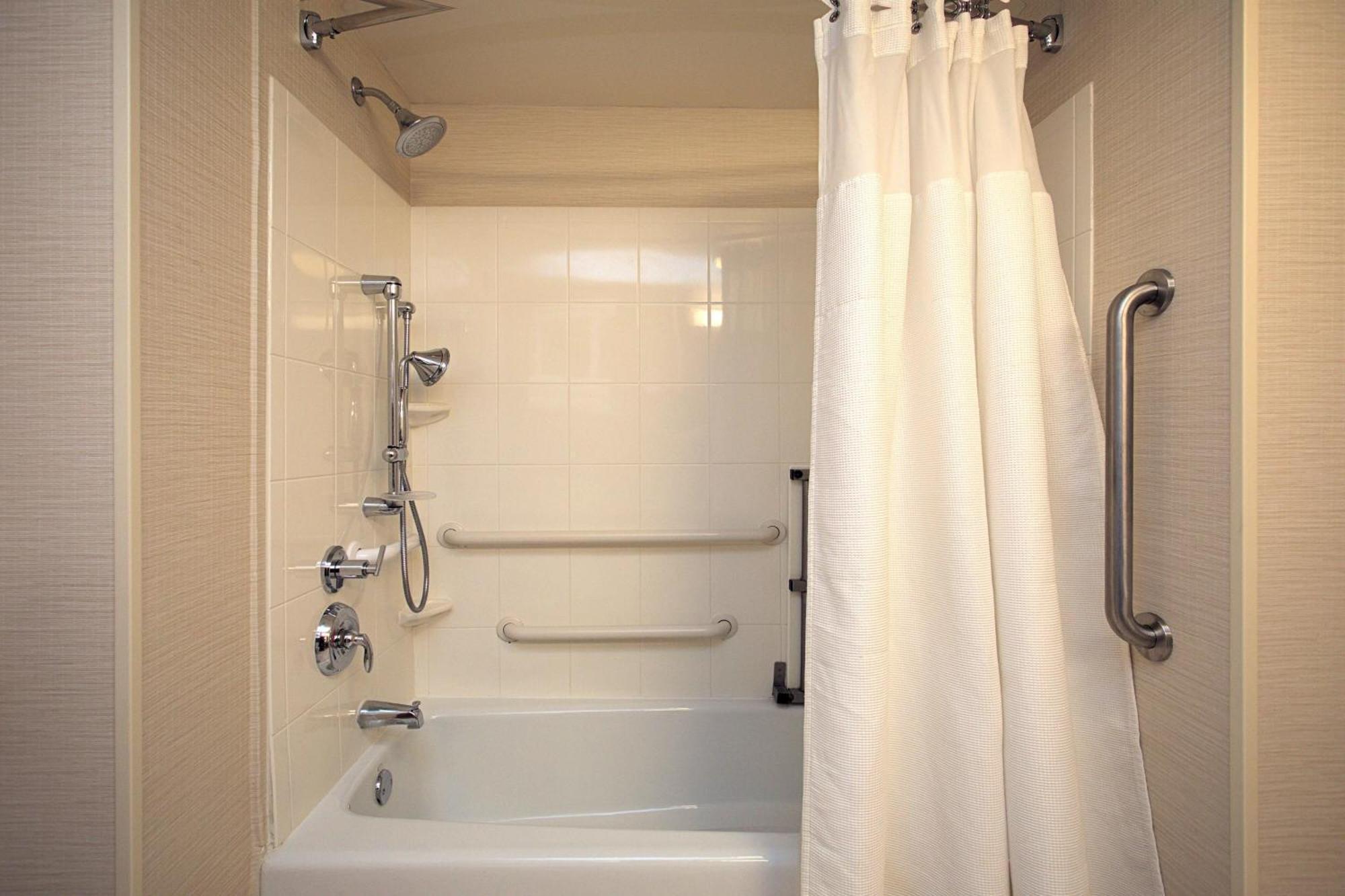 Fairfield Inn & Suites By Marriott Edison - South Plainfield מראה חיצוני תמונה