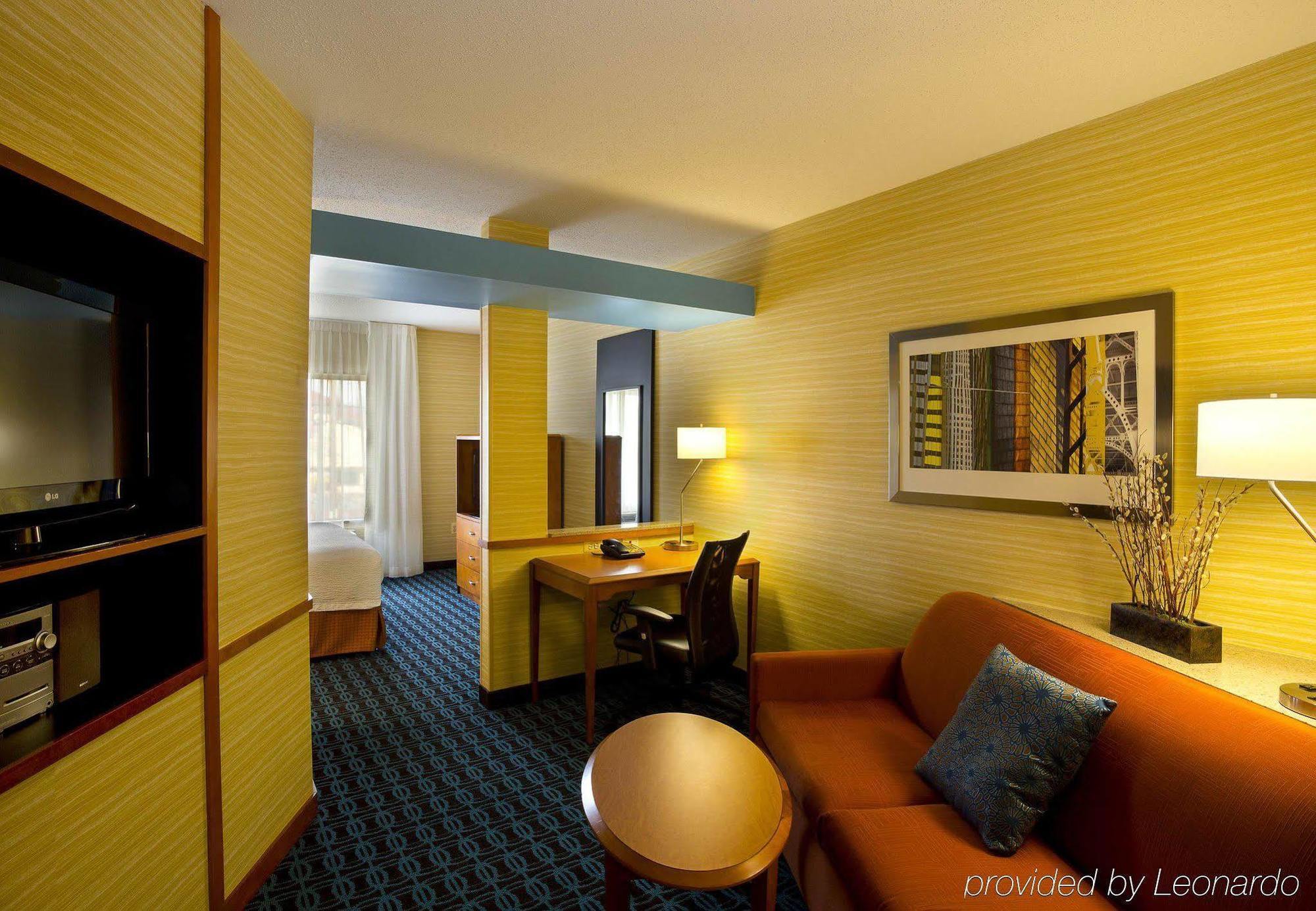 Fairfield Inn & Suites By Marriott Edison - South Plainfield מראה חיצוני תמונה