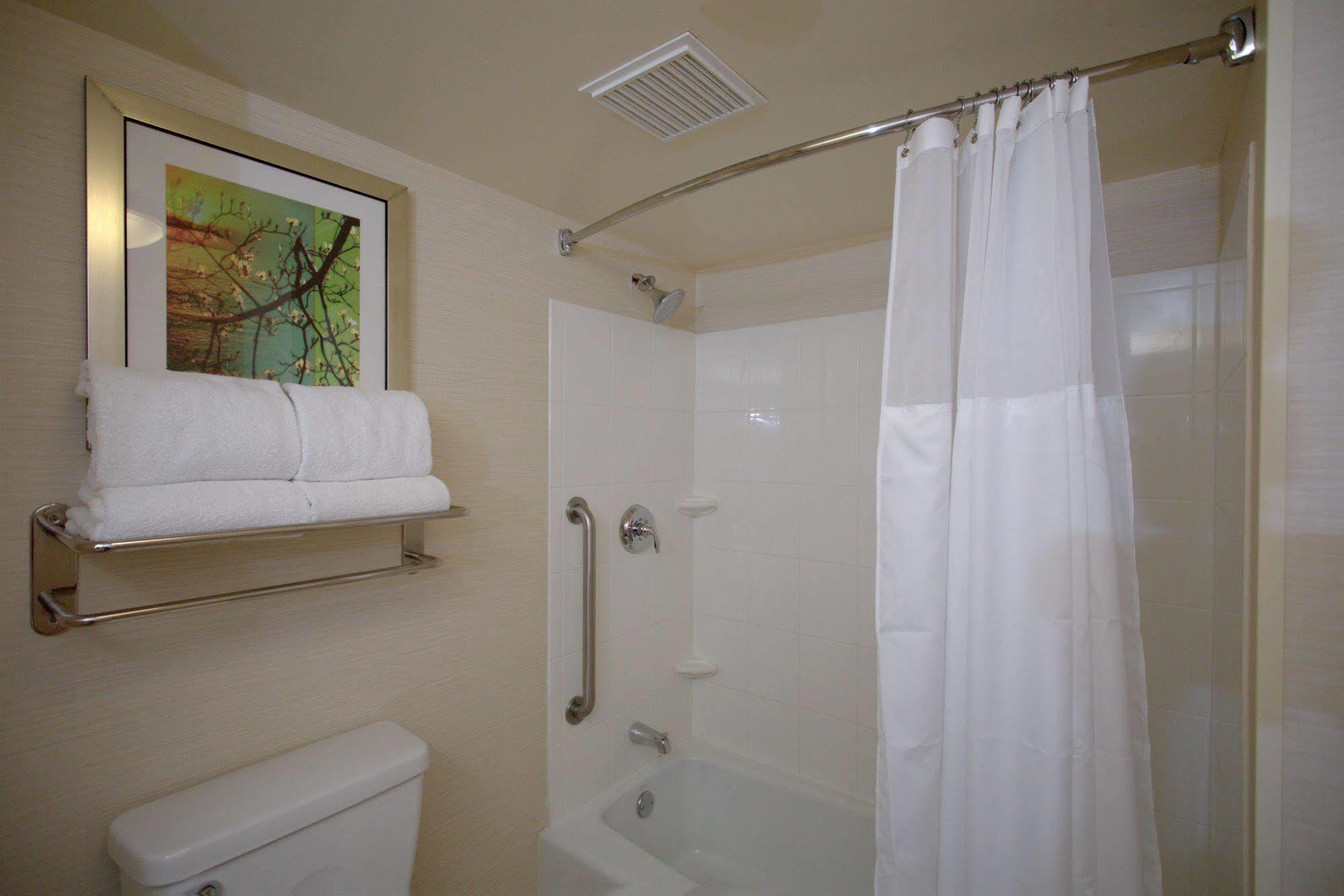Fairfield Inn & Suites By Marriott Edison - South Plainfield מראה חיצוני תמונה